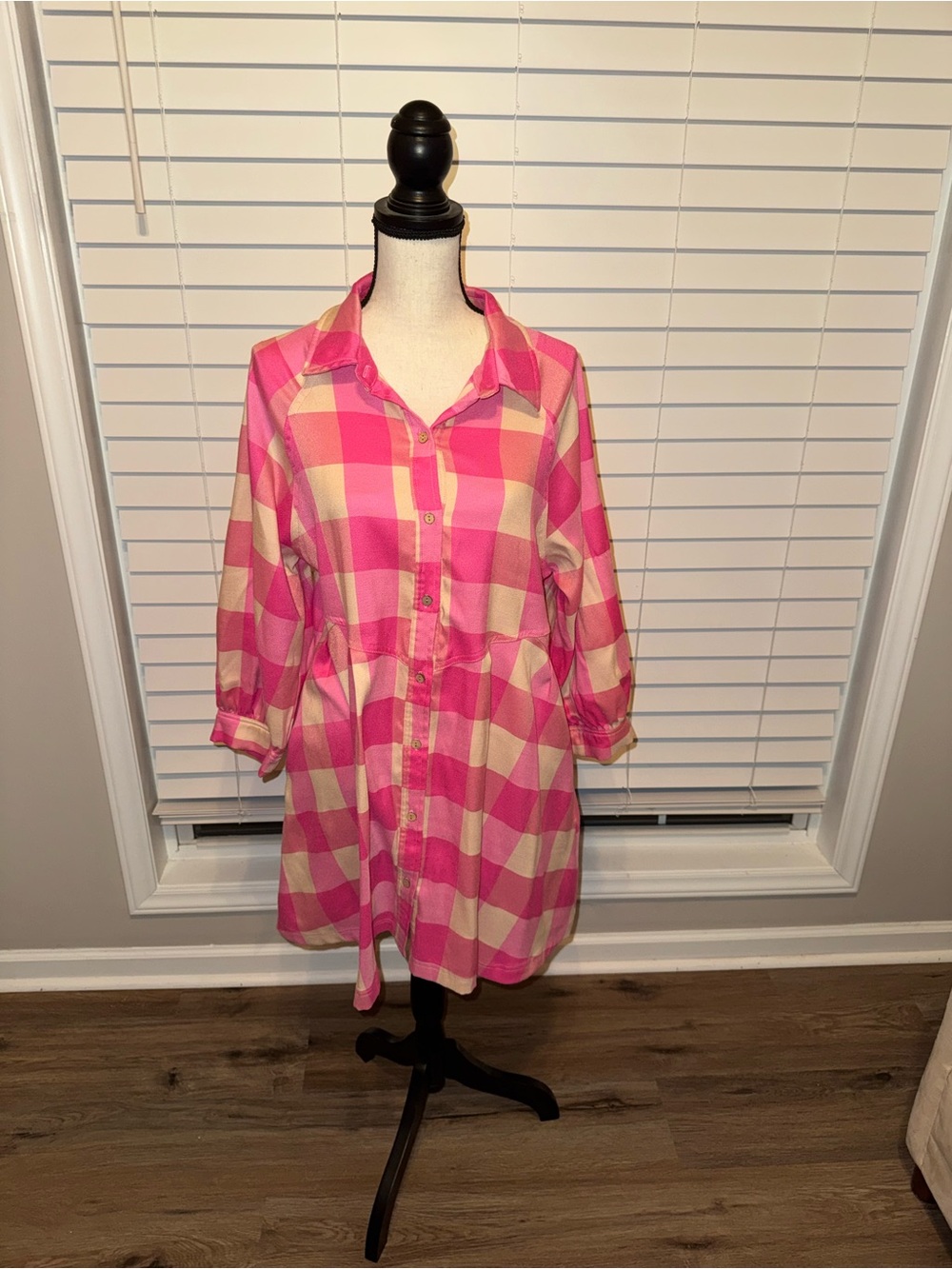 entro Pink & Cream Plaid Button-Up Tunic Shirt
